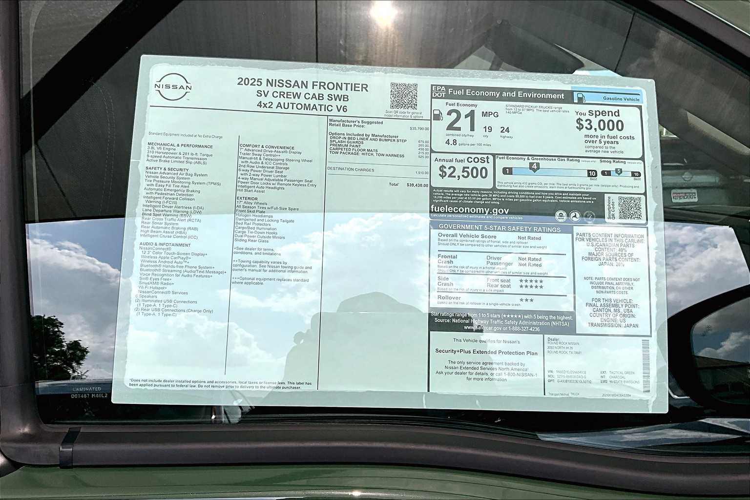 2025 Nissan Frontier SV photo 18
