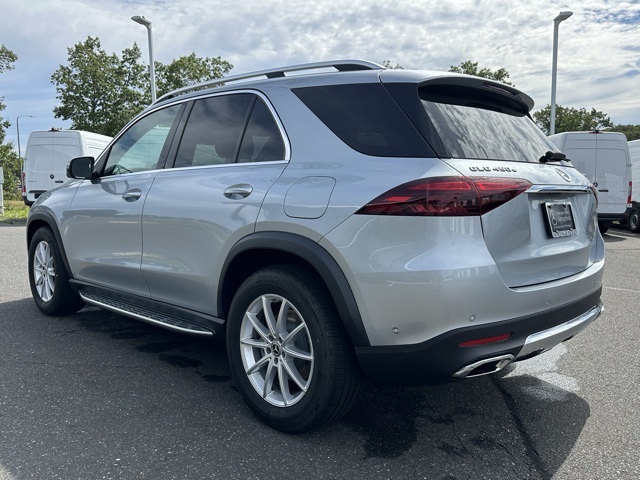 2025 Mercedes Benz GLE 450e photo 3