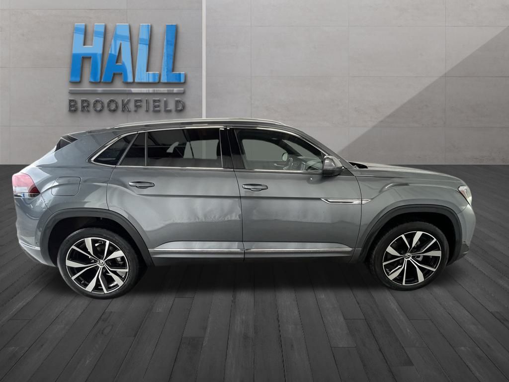 2024 Volkswagen Atlas Cross Sport SEL Premium R-Line photo 6