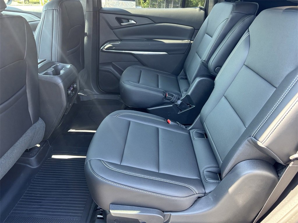 2026 Chevrolet Traverse photo 14