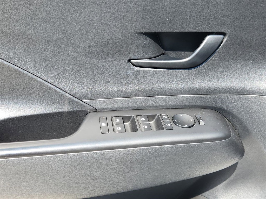 2024 Hyundai Kona Electric SEL photo 20