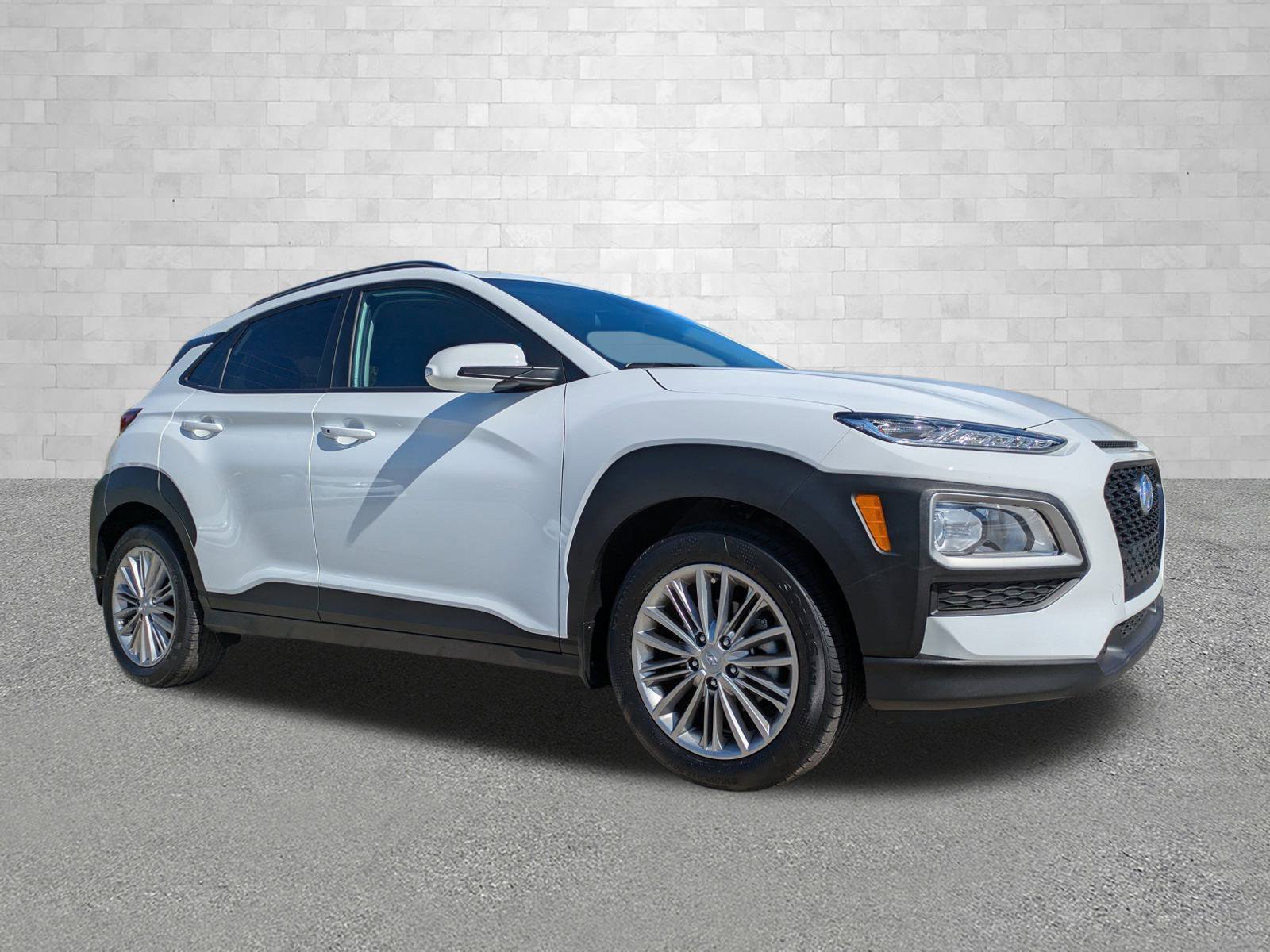 2021 Hyundai Kona SEL's photo