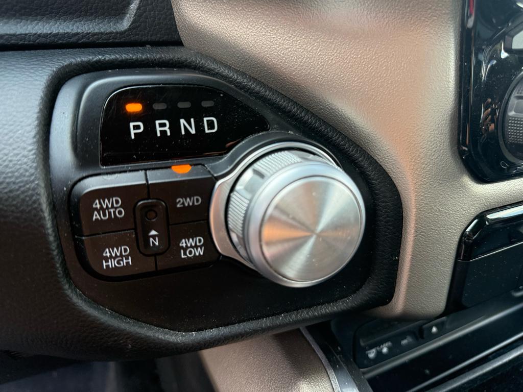 2019 Ram 1500 Laramie photo 7