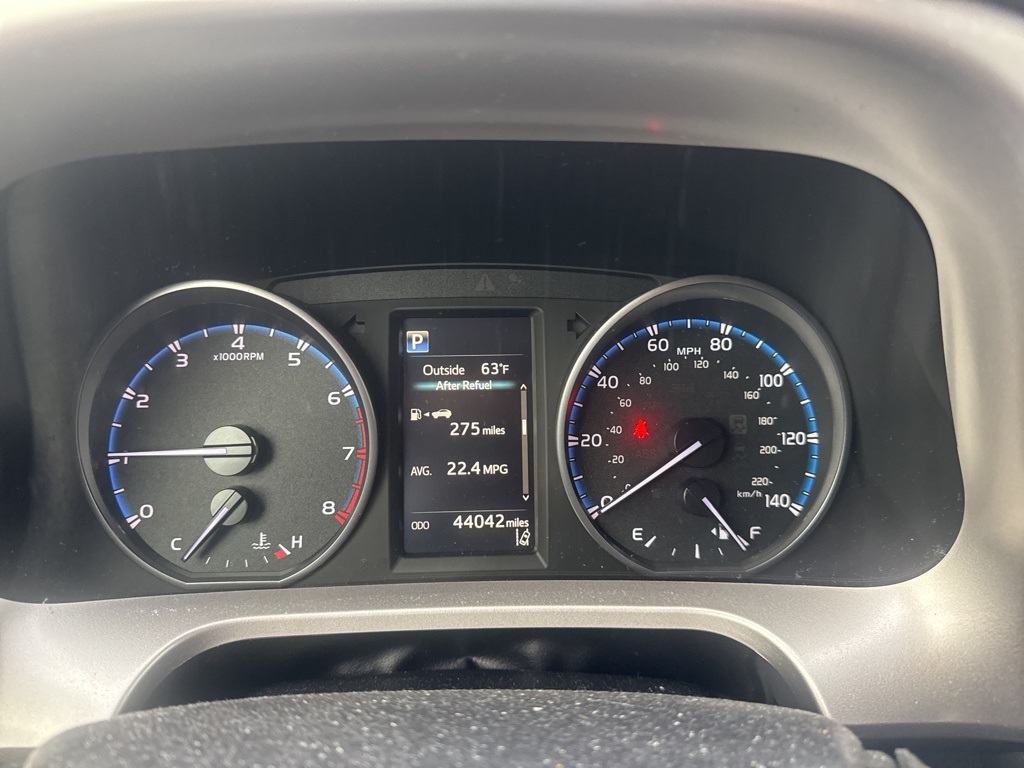 2018 Toyota RAV4 LE photo 6