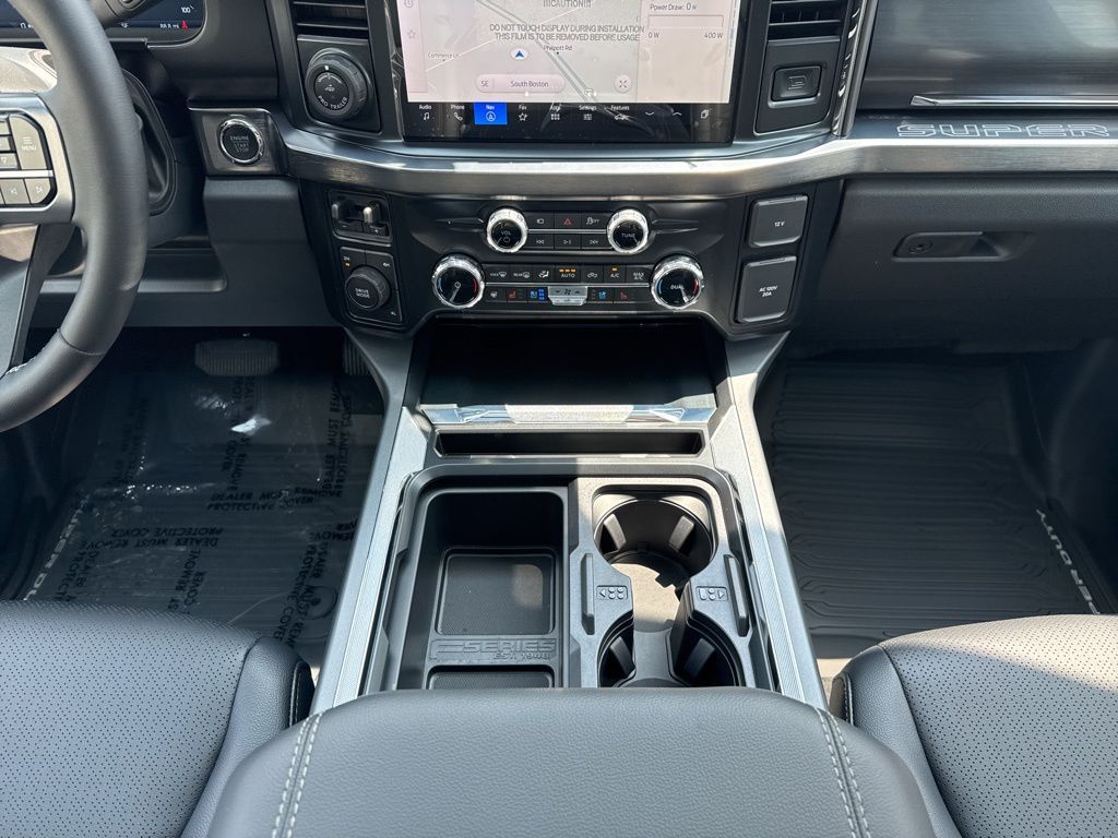 2025 Ford F-350 Lariat photo 28