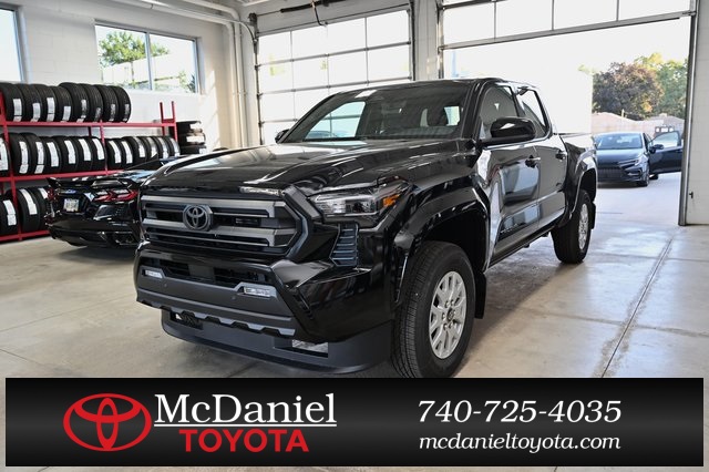 2025 Toyota Tacoma SR5's photo