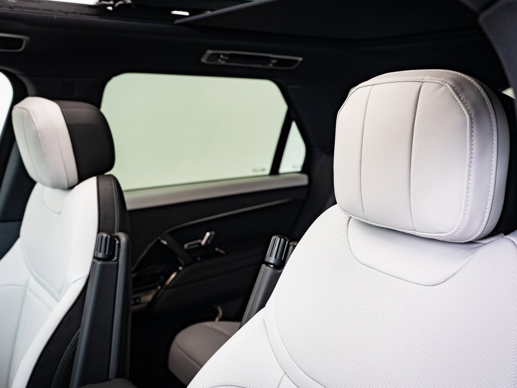2025 Land Rover Range Rover Sport SE photo 20