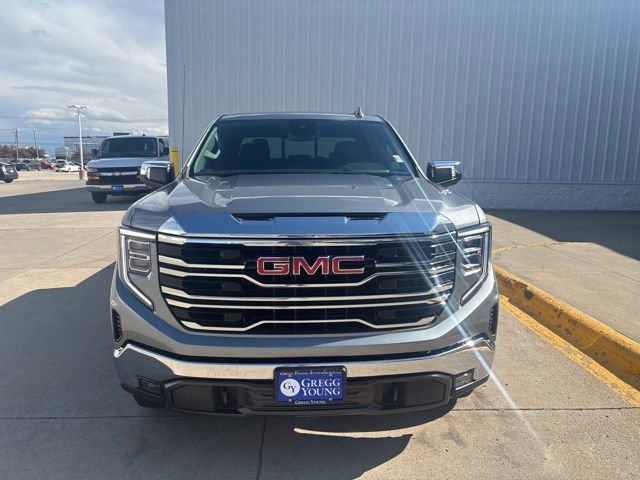 2025 Gmc Sierra 1500 SLT photo 2