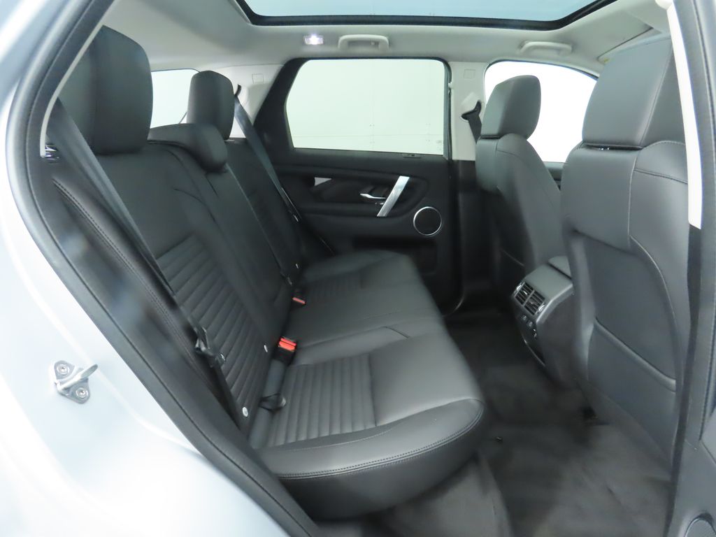 2025 Land Rover Discovery Sport S photo 21