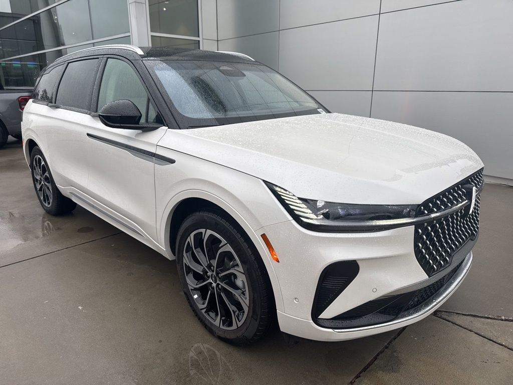 2024 Lincoln Nautilus Reserve's photo