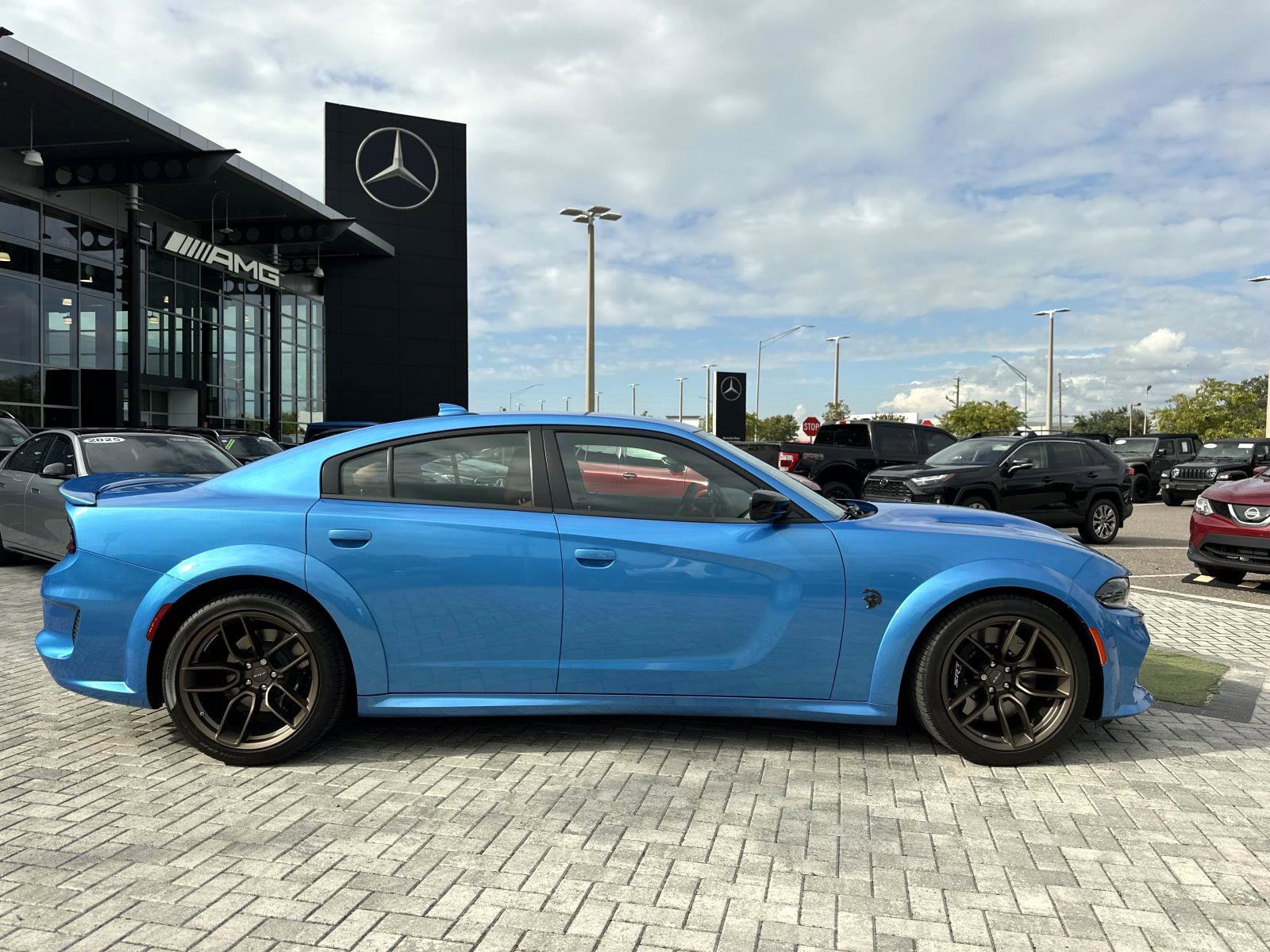 2023 Dodge Charger SRT8 Hellcat Widebody photo 3