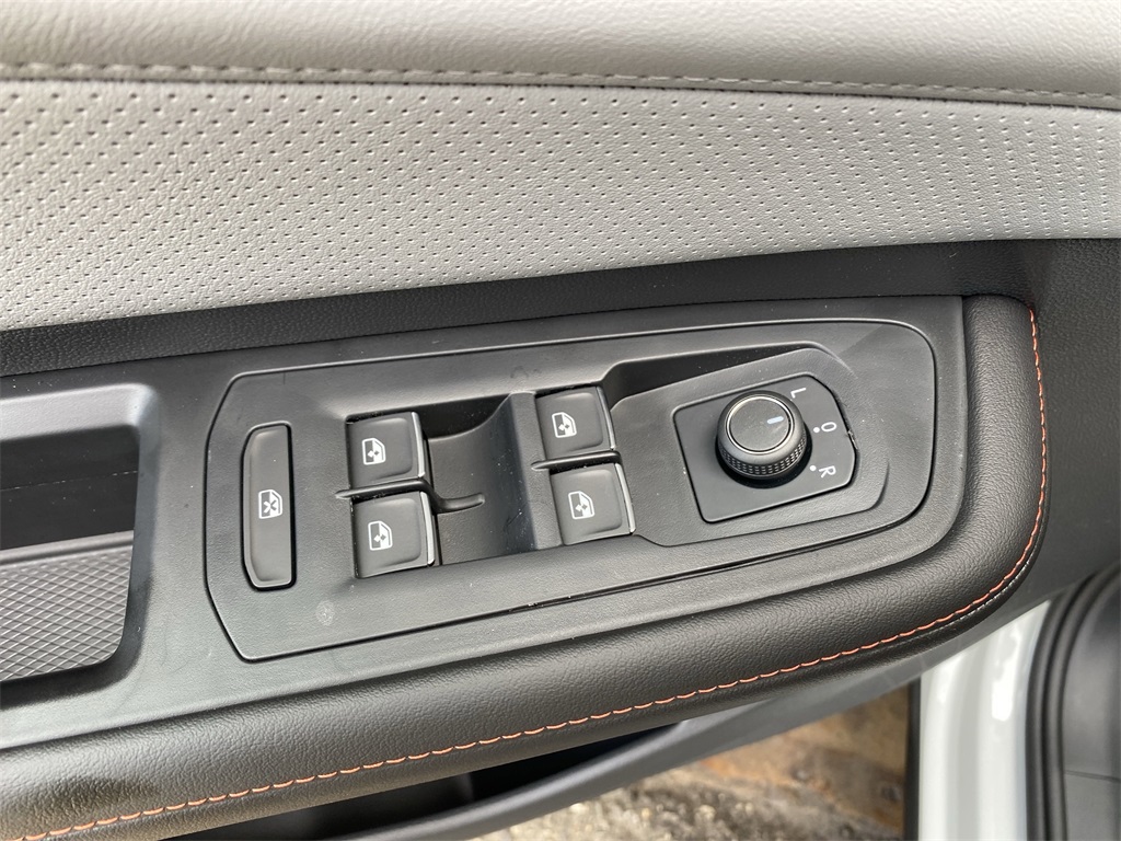 2025 Volkswagen Atlas Peak Edition SE photo 10