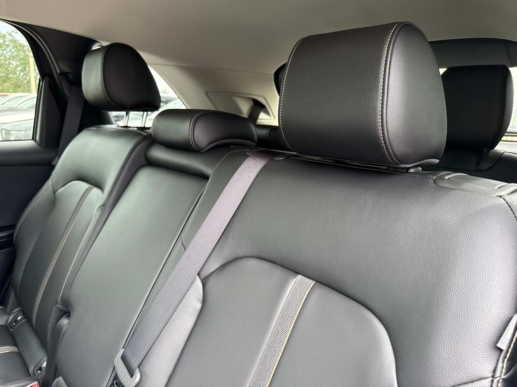 2025 Mazda CX-90 3.3 Turbo Select photo 12