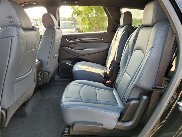2023 Buick Enclave Essence photo 9