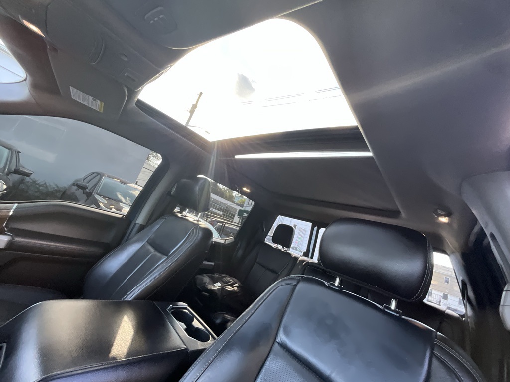 2020 Ford F-150 Lariat photo 12