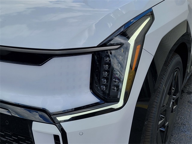 2026 Kia EV9 GT-Line photo 8