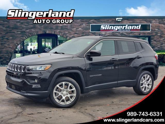 2023 Jeep Compass Latitude Lux's photo