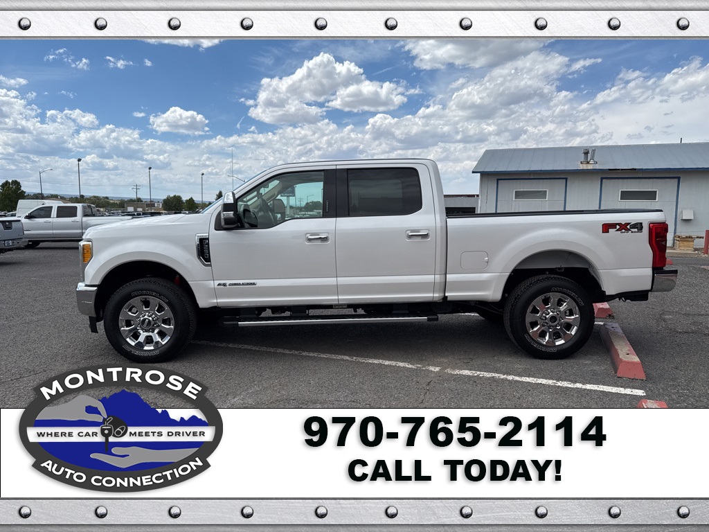 2017 Ford F-250 Lariat photo 4