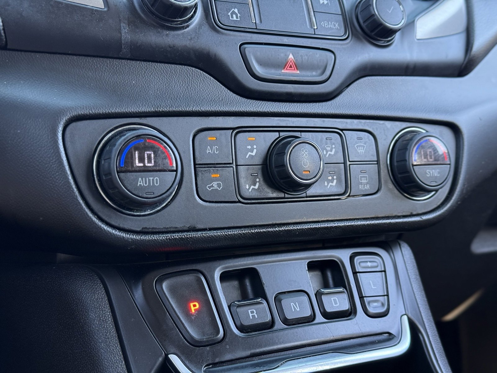 2020 Gmc Terrain SLE photo 17