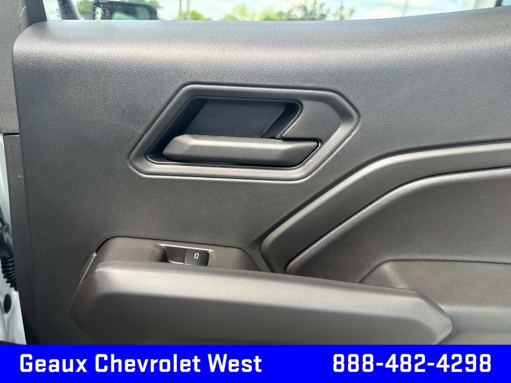 2025 Chevrolet Colorado LT photo 18