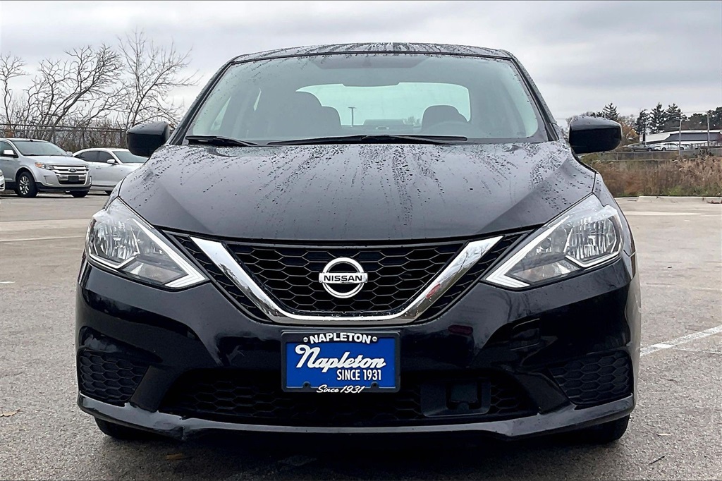 2018 Nissan Sentra SV photo 2
