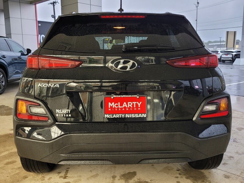 2018 Hyundai Kona SEL photo 2