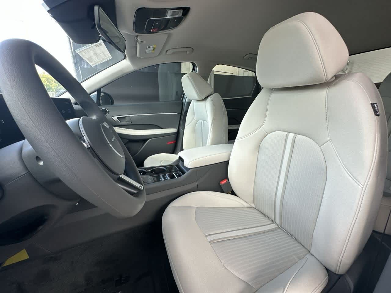 2026 Hyundai Sonata SE photo 12