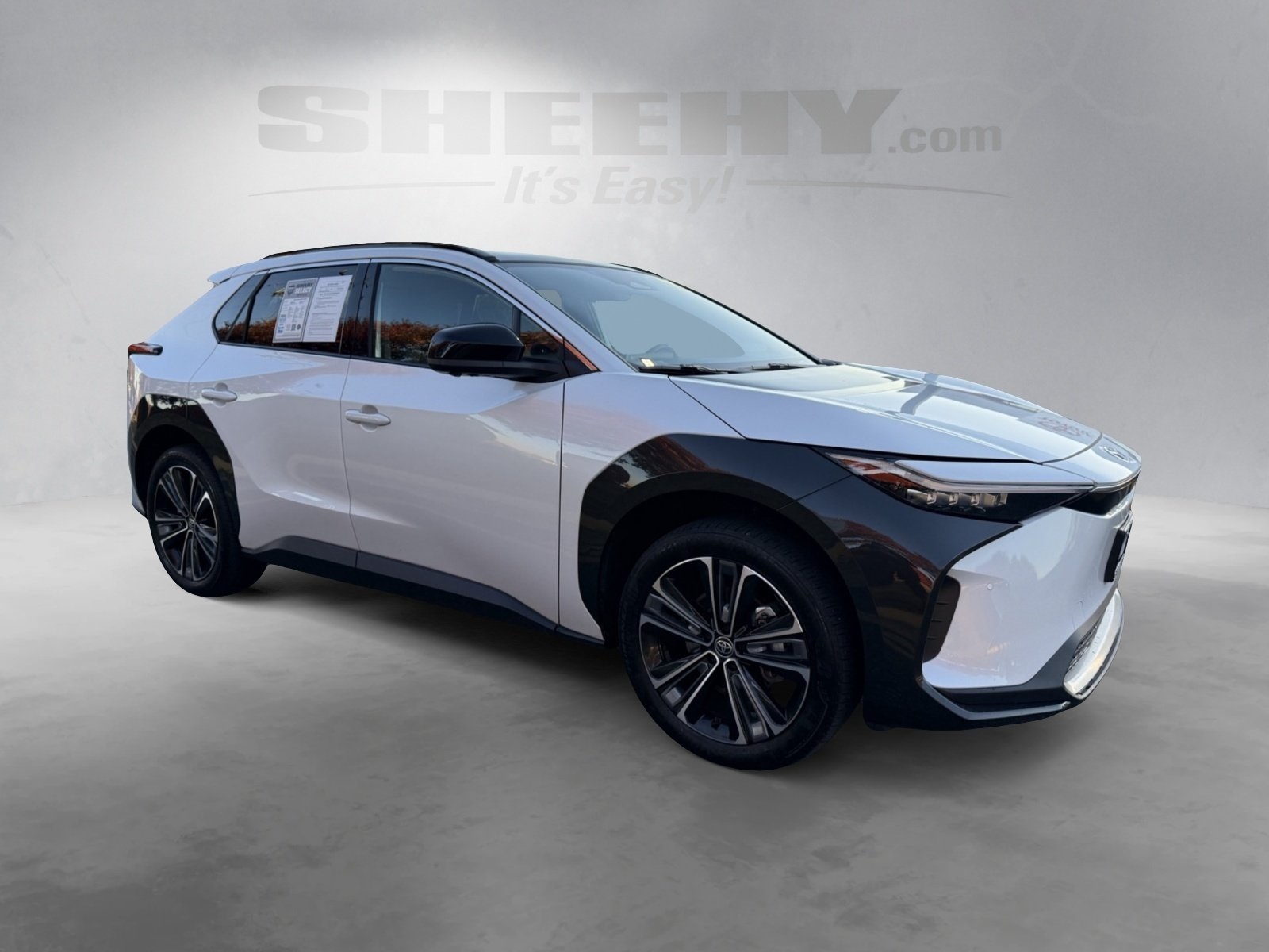 2024 Toyota bZ4X Limited photo 2