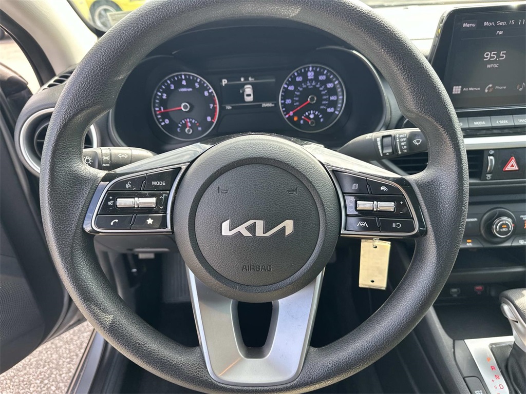 2024 Kia Forte LXS photo 22