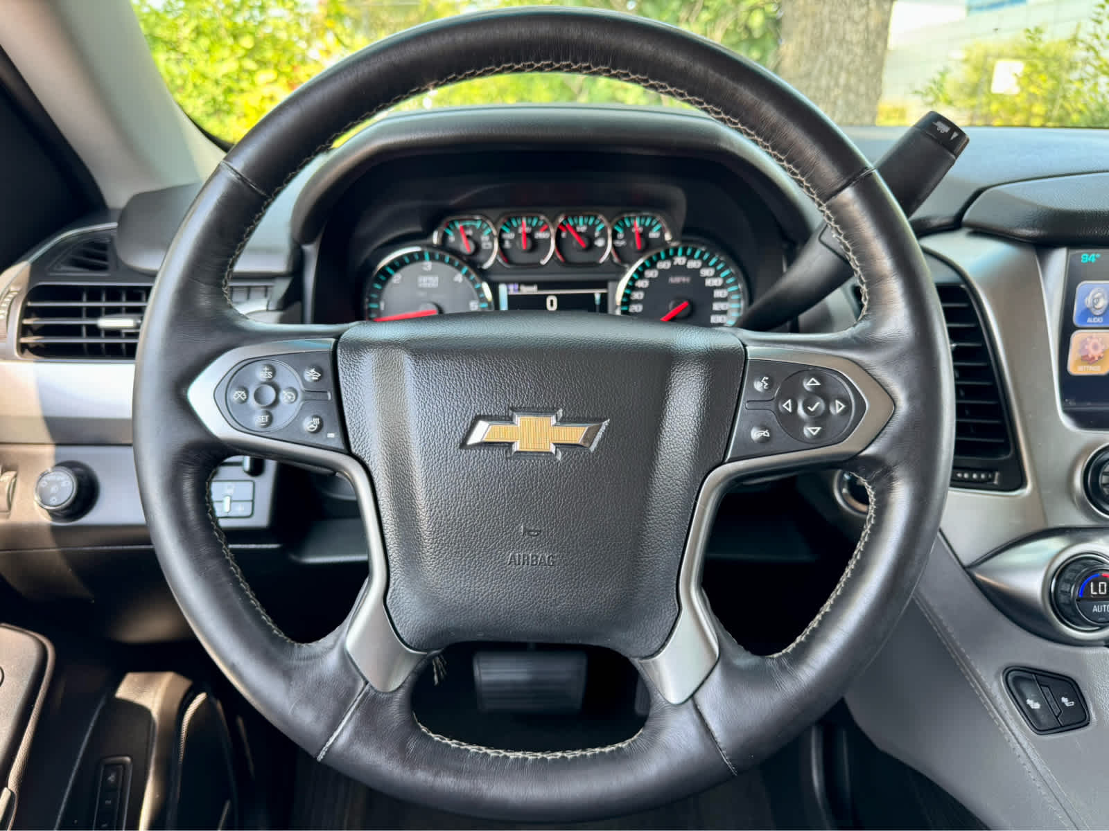 2016 Chevrolet Tahoe LT photo 16