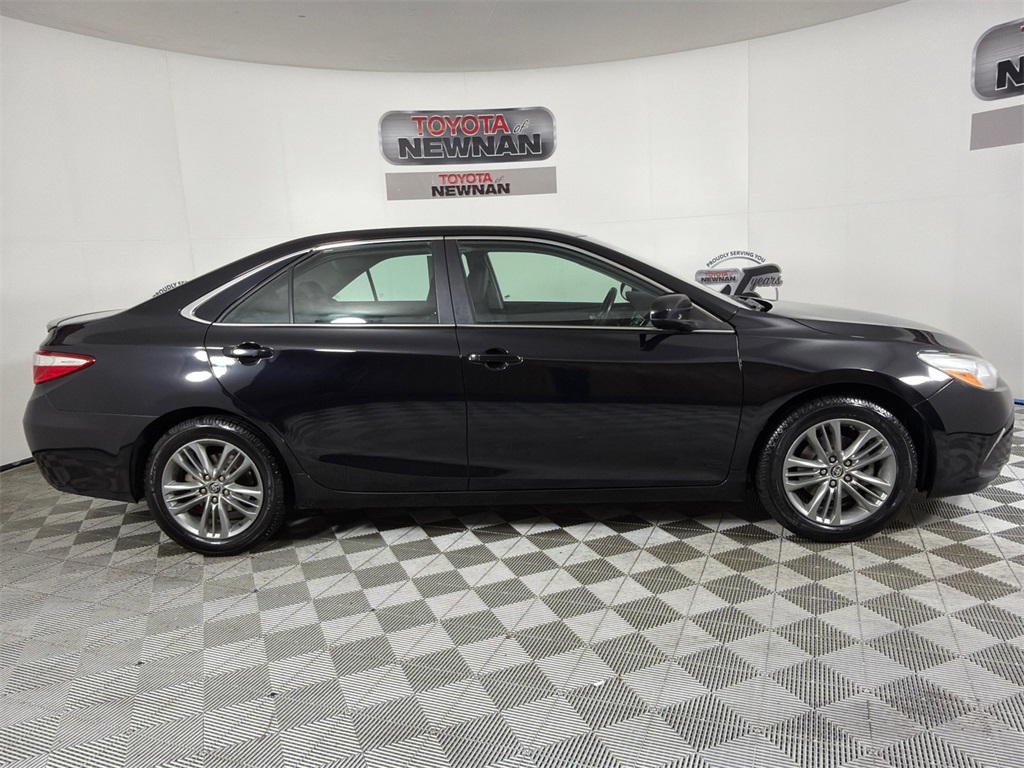 Used 2015 Toyota Camry SE with VIN 4T1BF1FKXFU003216 for sale in Newnan, GA