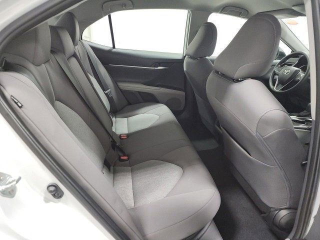 2023 Toyota Camry LE photo 12
