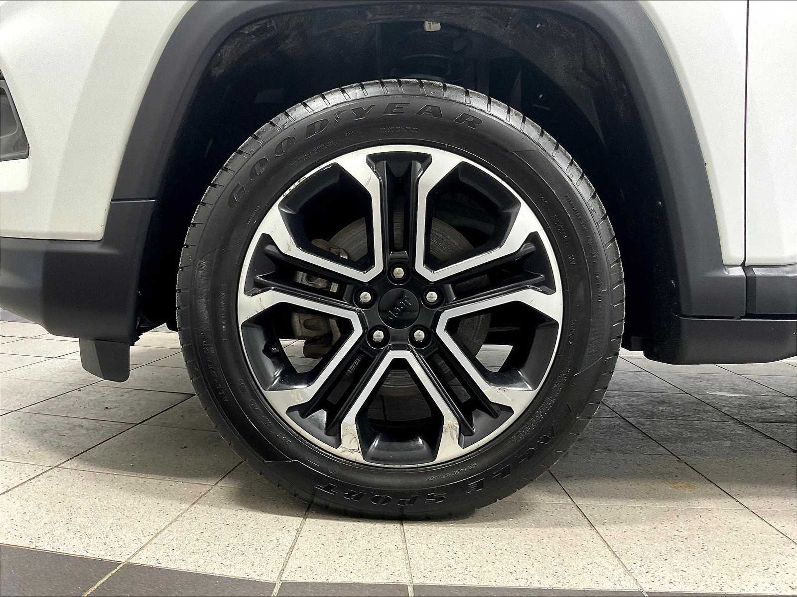2022 Jeep Compass Limited photo 6