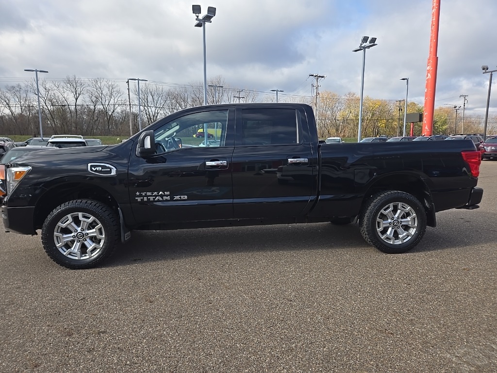 2021 Nissan Titan SV photo 4