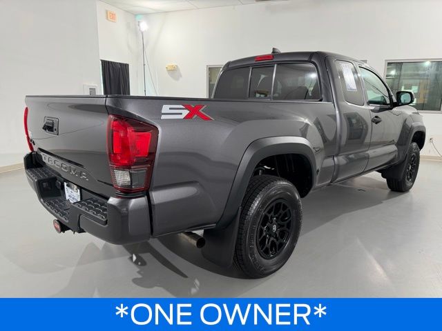 2020 Toyota Tacoma SR 4x4 Access Cab photo 2