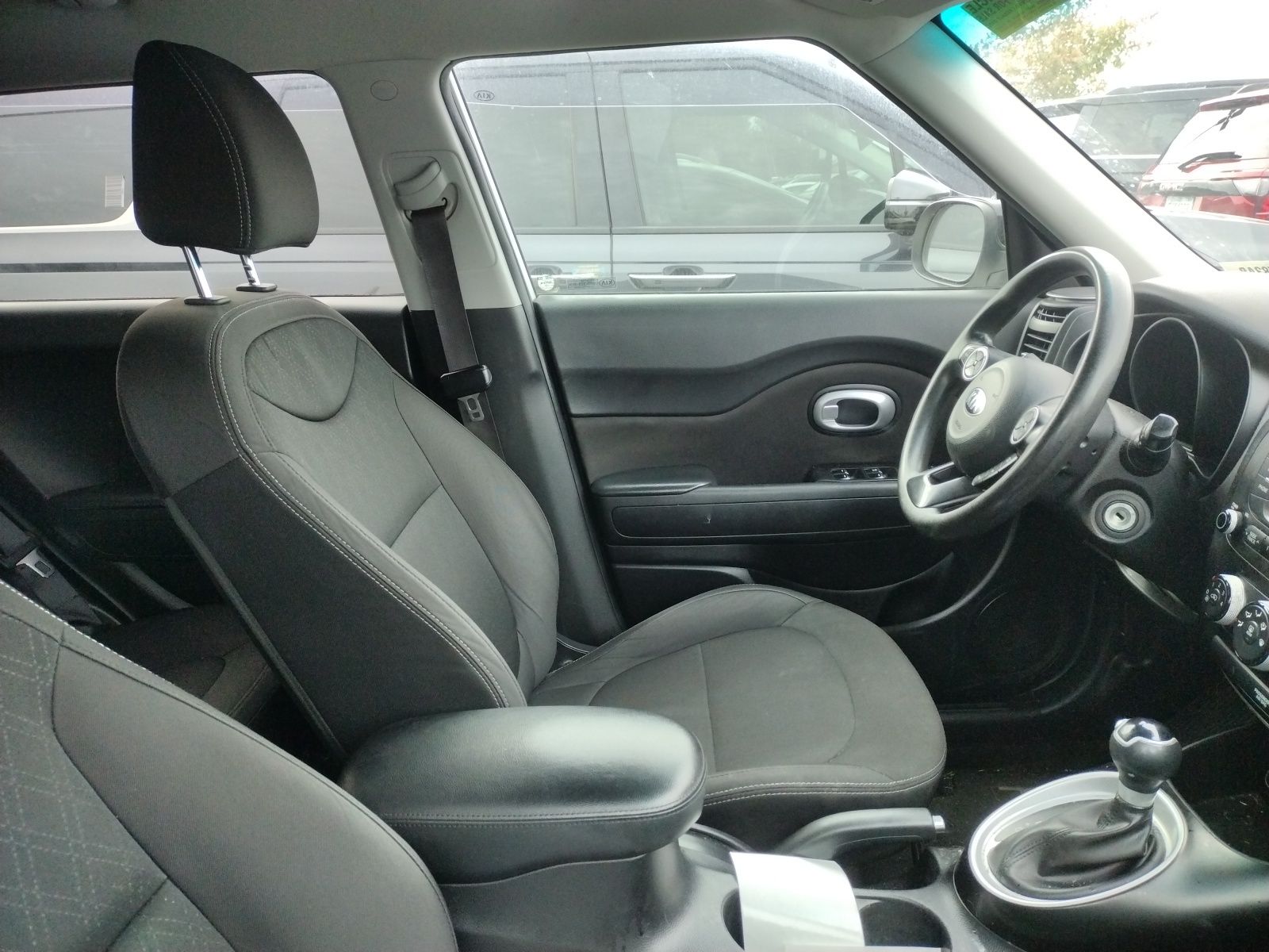 2018 Kia Soul Base photo 2