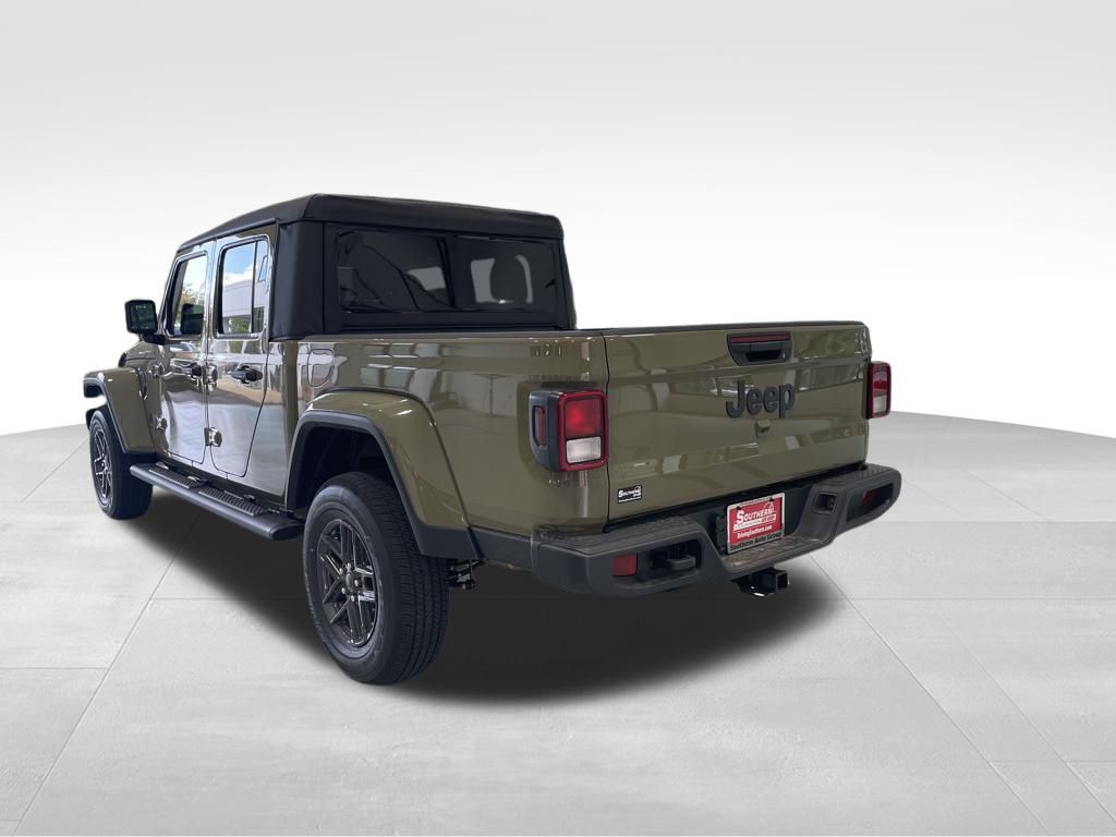 2025 Jeep Gladiator Sport S photo 5
