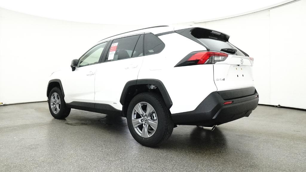 2025 Toyota RAV4 Hybrid LE photo 13