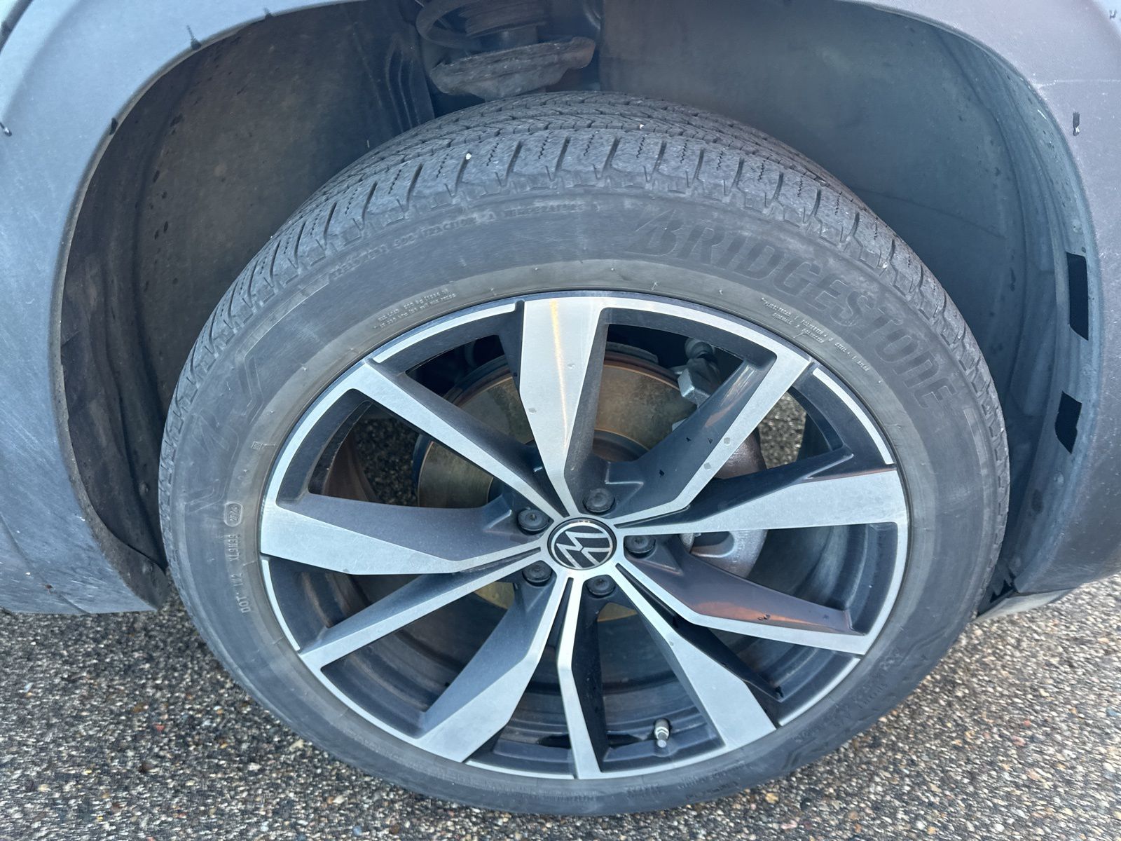 2024 Volkswagen Atlas SEL Premium R-Line photo 4