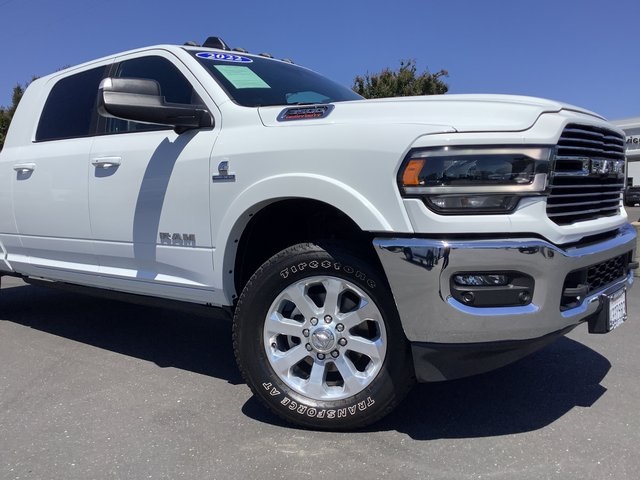 2022 Ram 3500 Laramie photo 3