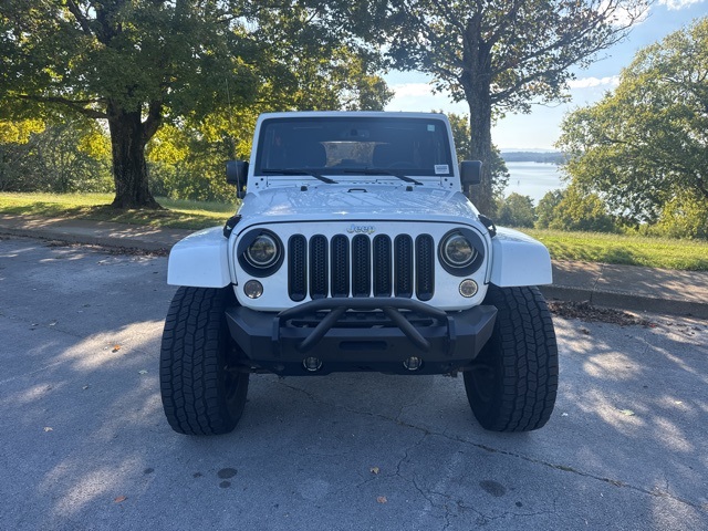 2015 Jeep Wrangler Unlimited Sahara photo 2