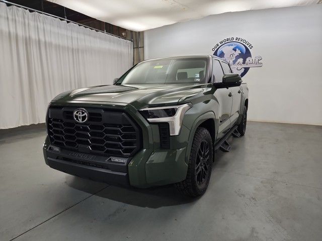 2022 Toyota Tundra SR5 CrewMax photo 7