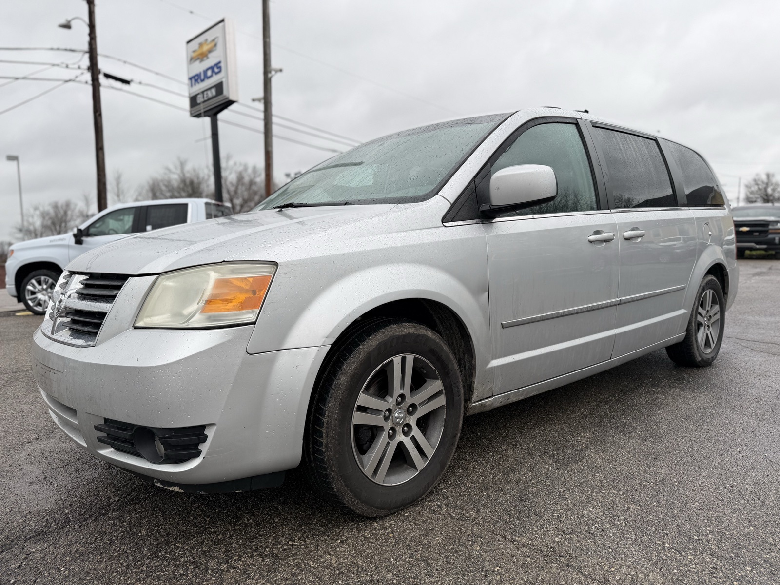 Used 2010 Dodge Grand Caravan SXT with VIN 2D4RN5DX0AR194617 for sale in Eminence, KY