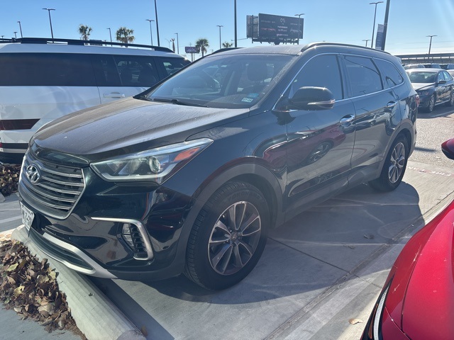 2017 Hyundai Santa Fe Limited's photo