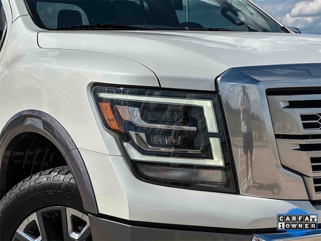 2023 Nissan Titan Platinum Reserve photo 3