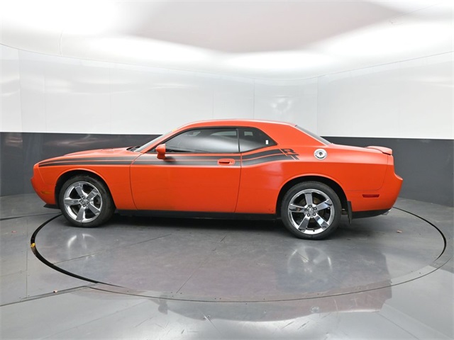 2010 Dodge Challenger R/T photo 2