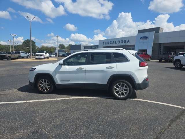 2017 Jeep Cherokee Latitude photo 4