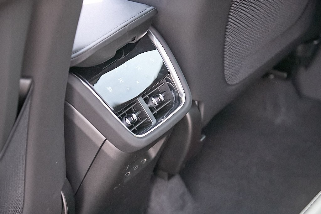 2025 VOLVO EX90 - Image 21