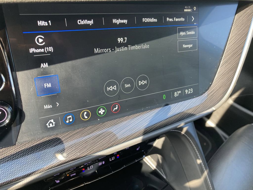 2023 Buick Envision Essence photo 15