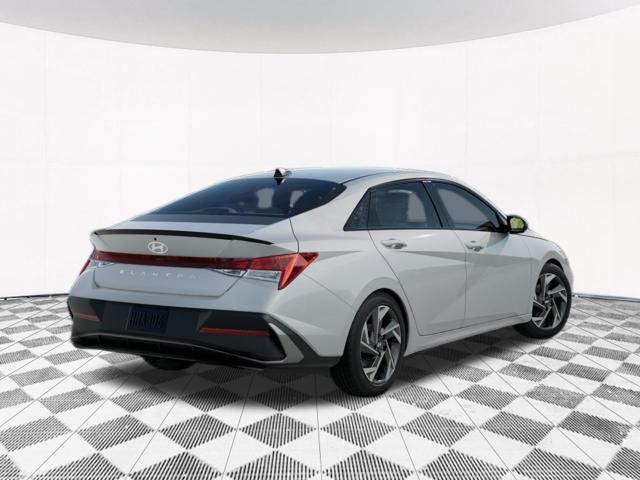 2025 Hyundai Elantra SEL Sport photo 3